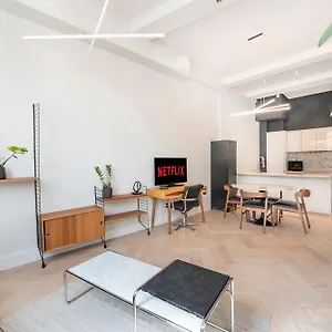 Perfect For 6 - 2 Bedroom 2 Bathroom By The Famous Hammersmith Riverside London